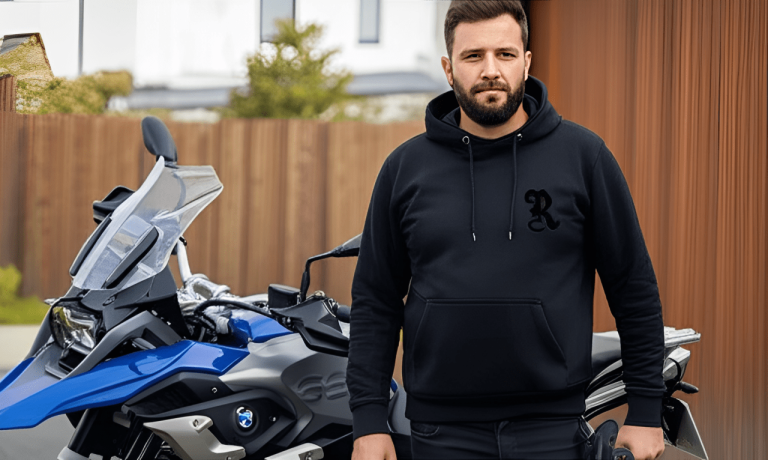 Top Features to Look for When Buying a Motorcycle Hoodie